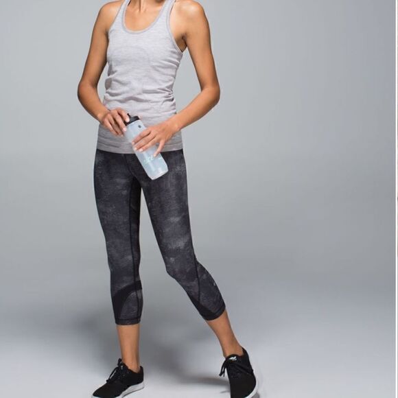 Lululemon Run Inspire Crop II All Full-On Luxtreme Sequin Snake Slate Black - Picture 1 of 16